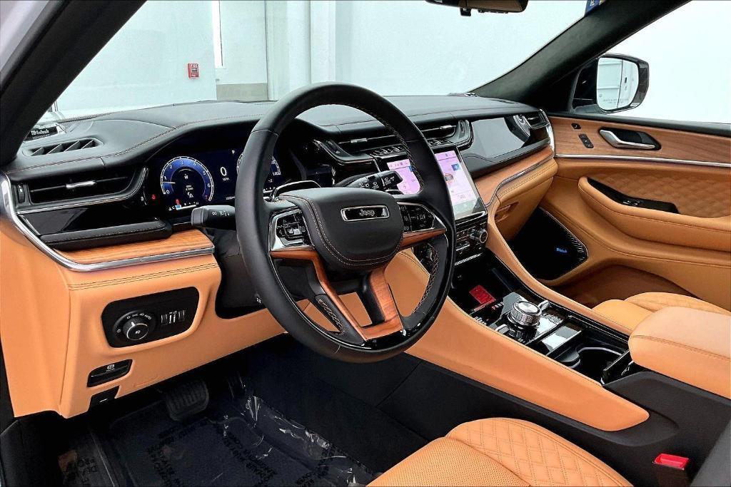 used 2025 Jeep Grand Cherokee car, priced at $55,845