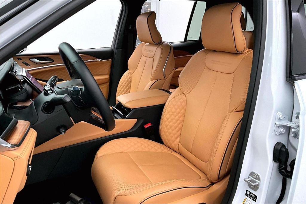 used 2025 Jeep Grand Cherokee car, priced at $55,845