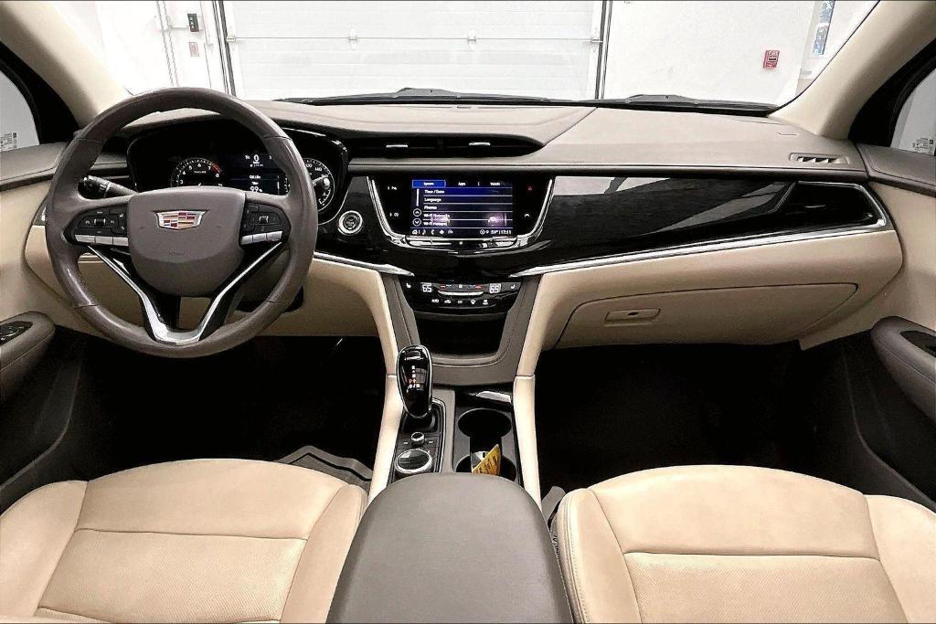 used 2021 Cadillac XT6 car, priced at $27,000
