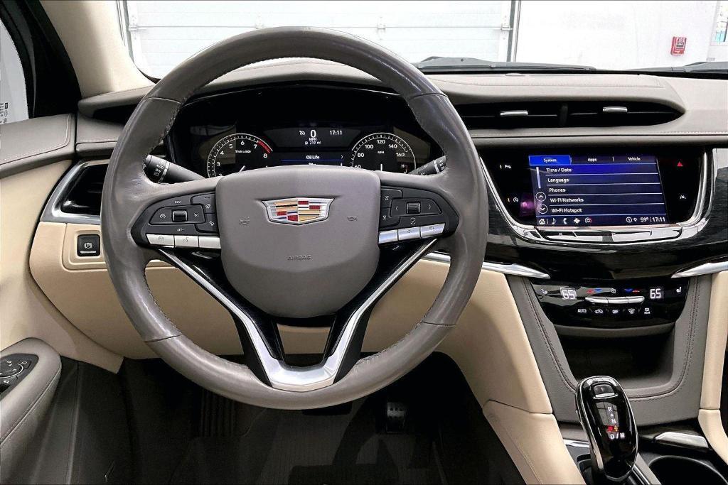 used 2021 Cadillac XT6 car, priced at $27,000