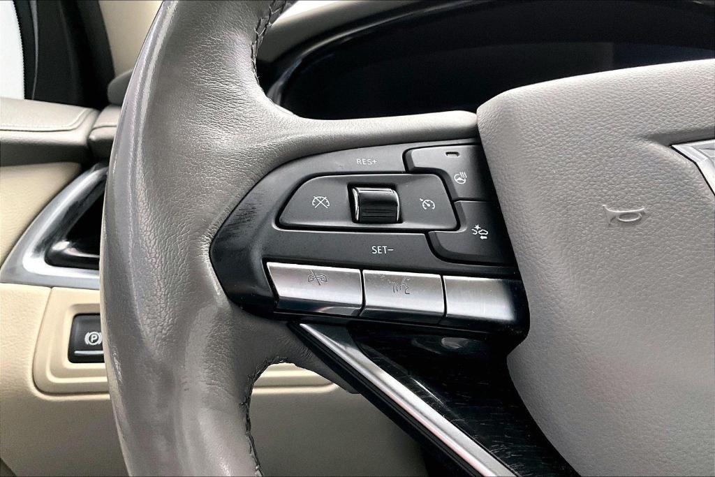 used 2021 Cadillac XT6 car, priced at $27,000