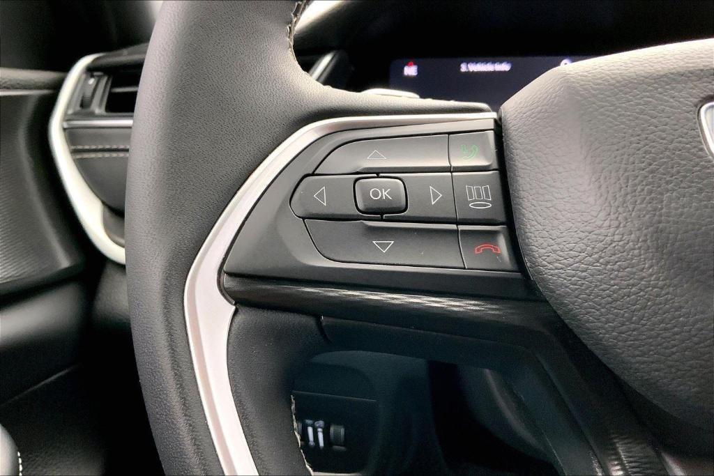 used 2025 Jeep Grand Cherokee car, priced at $41,676