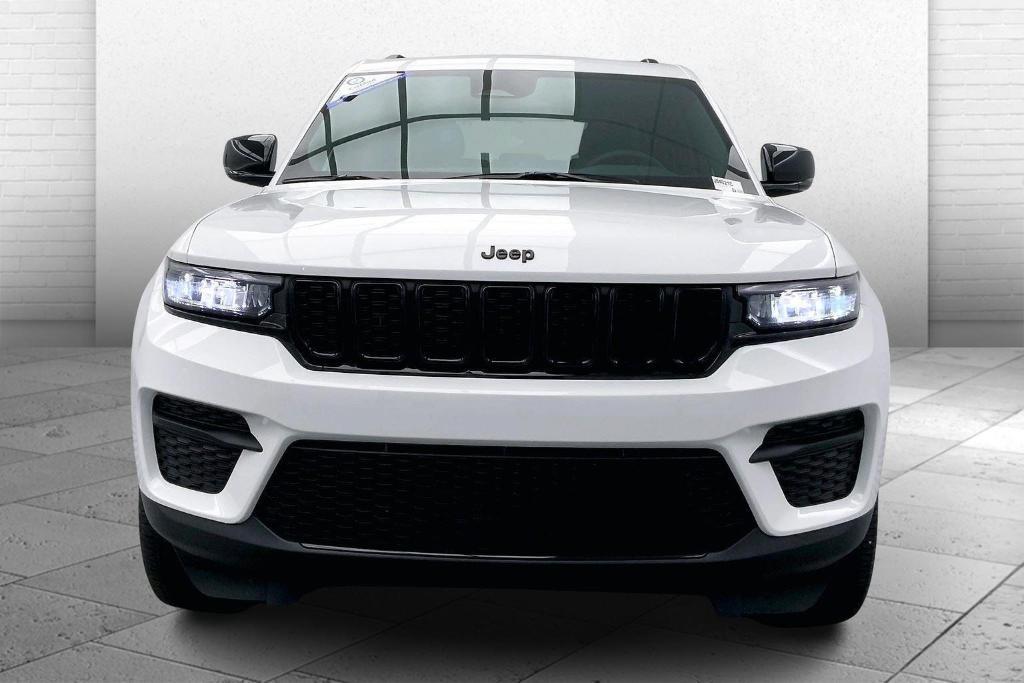 used 2025 Jeep Grand Cherokee car, priced at $41,676