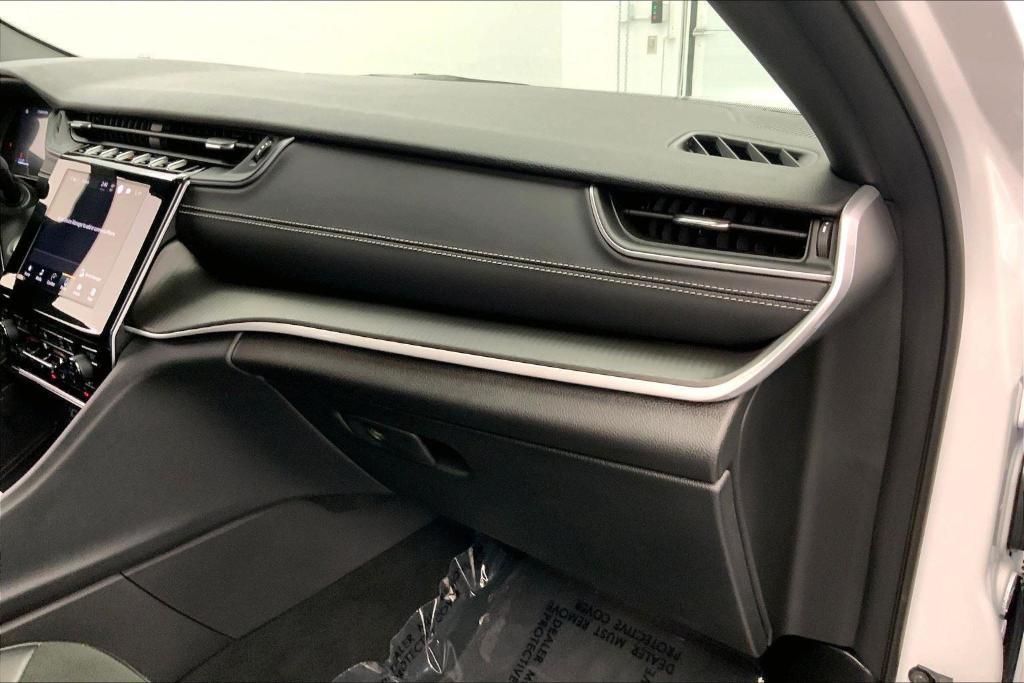 used 2025 Jeep Grand Cherokee car, priced at $41,676