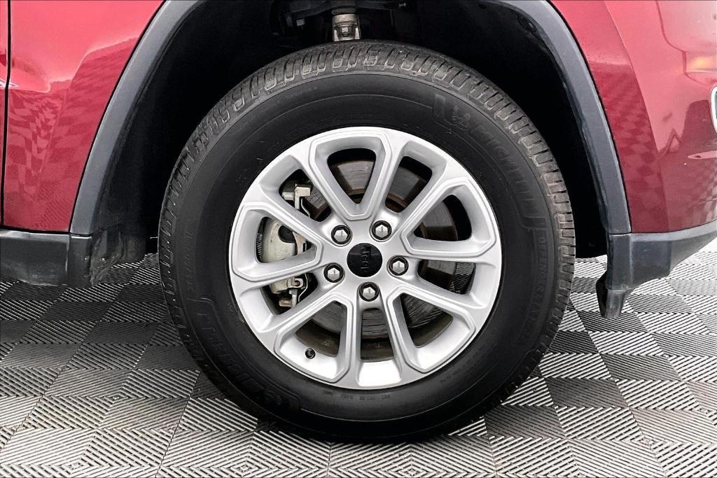 used 2021 Jeep Grand Cherokee car, priced at $19,500