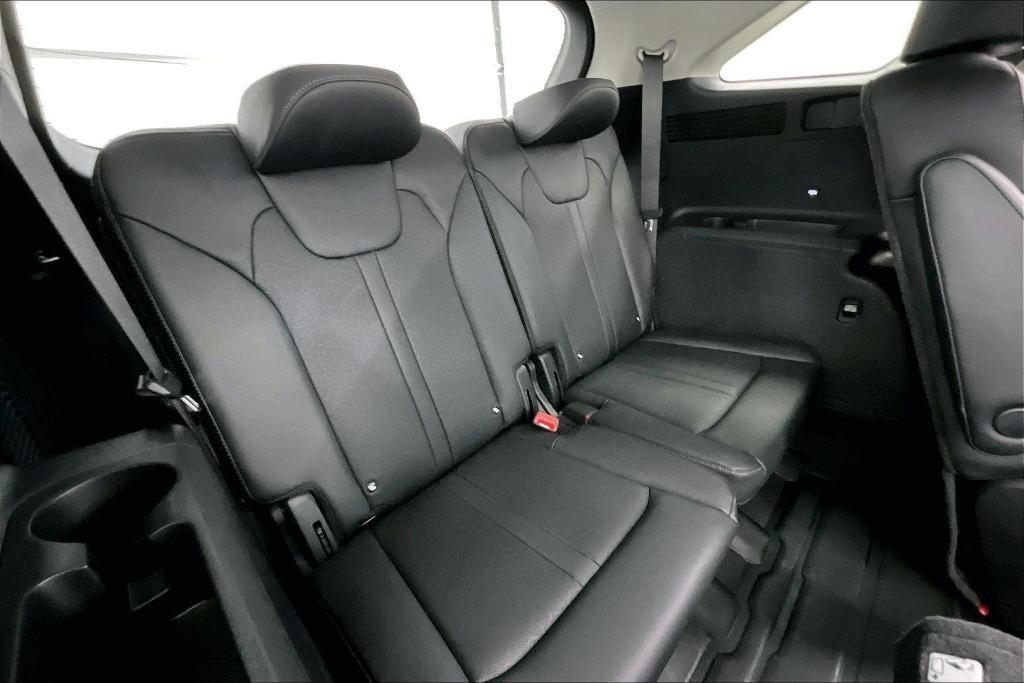 used 2023 Kia Sorento Hybrid car, priced at $28,495