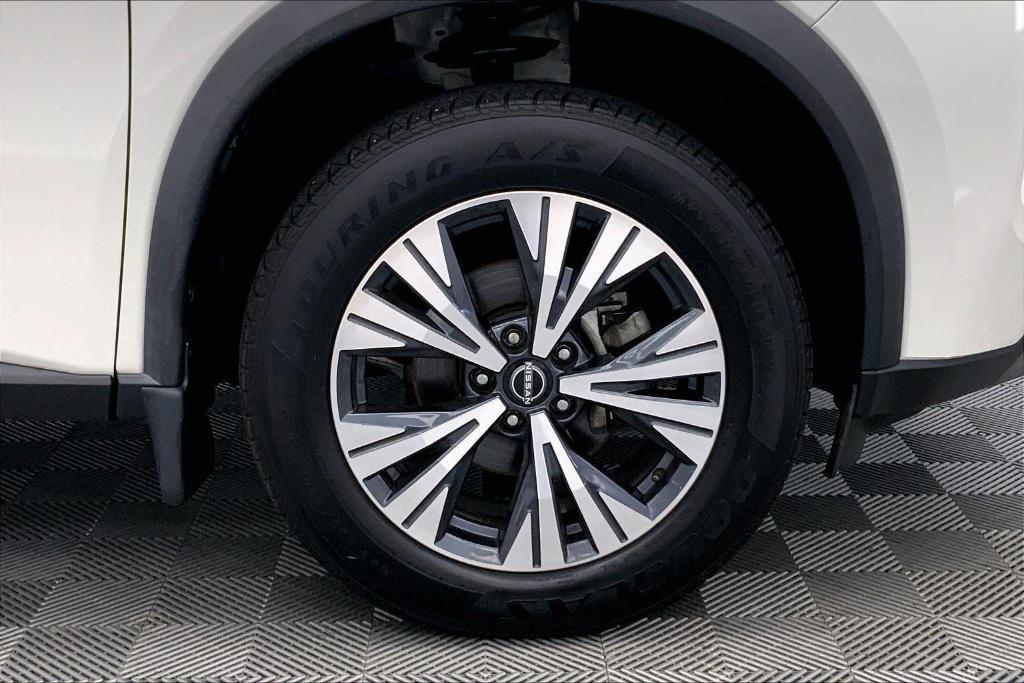 used 2022 Nissan Rogue car, priced at $22,250