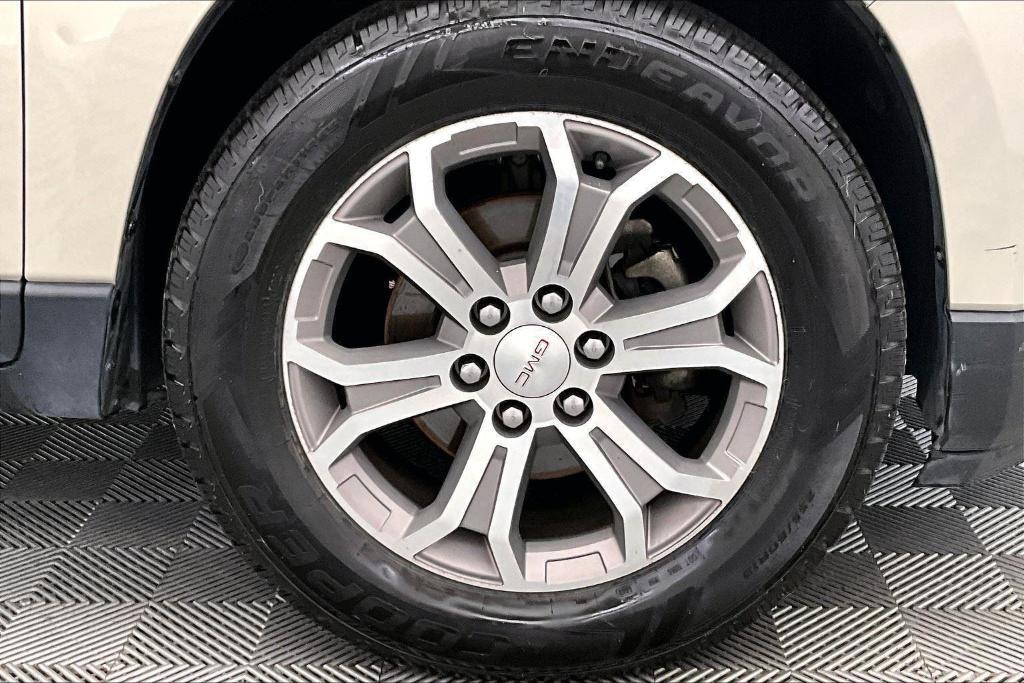 used 2013 GMC Acadia car, priced at $8,000