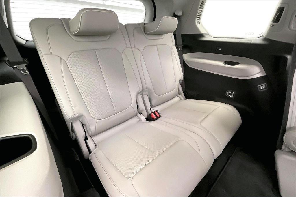 used 2022 Jeep Grand Cherokee L car, priced at $31,500