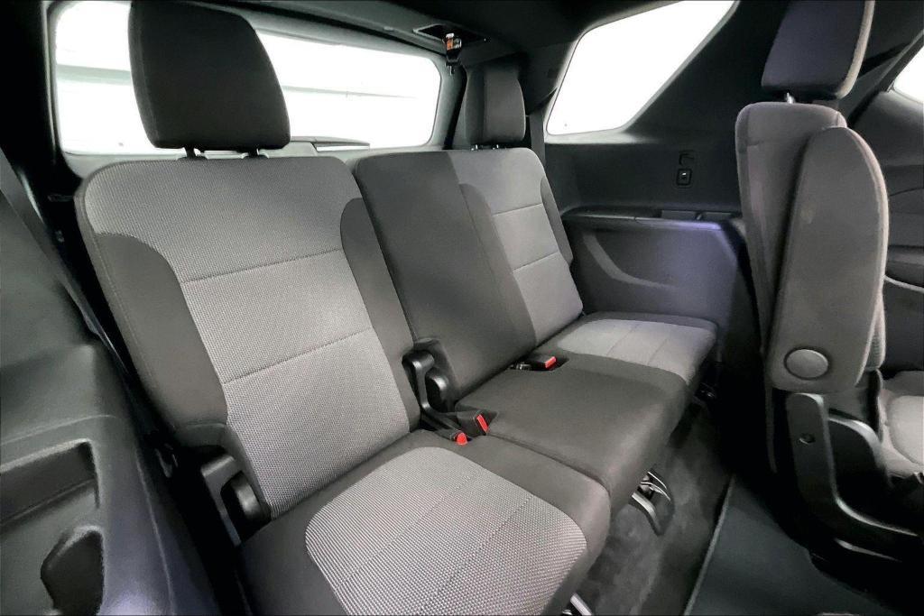 used 2023 Chevrolet Traverse car, priced at $31,495