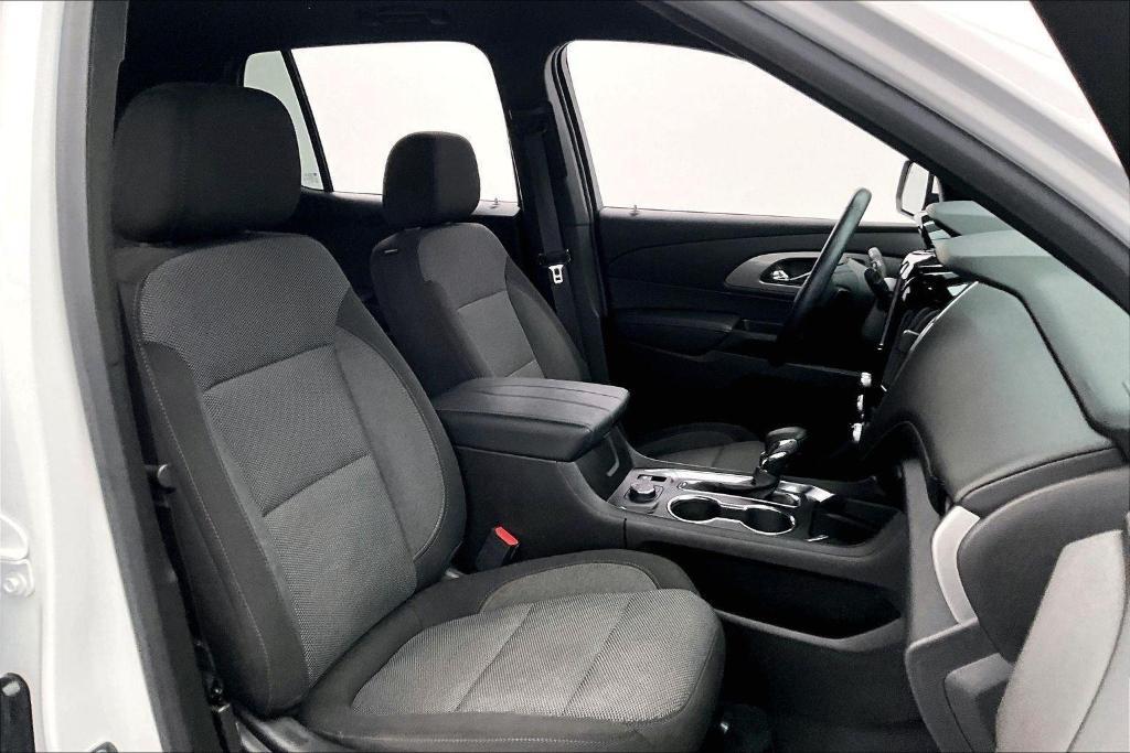 used 2023 Chevrolet Traverse car, priced at $31,495