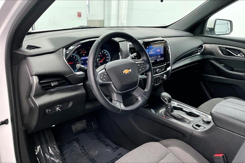 used 2023 Chevrolet Traverse car, priced at $31,495