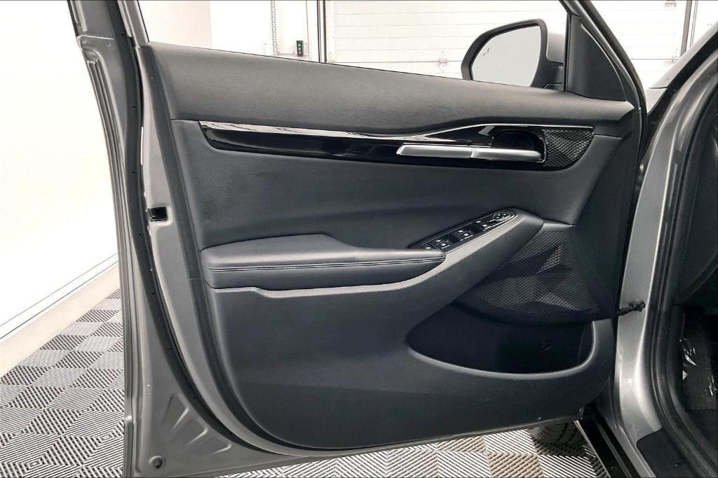 used 2023 Kia Seltos car, priced at $21,500