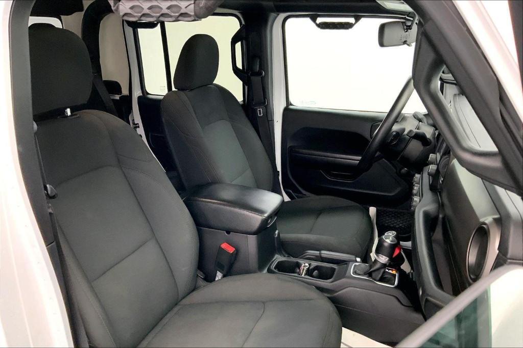 used 2021 Jeep Gladiator car, priced at $31,800