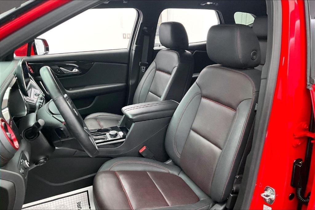 used 2024 Chevrolet Blazer car, priced at $35,998