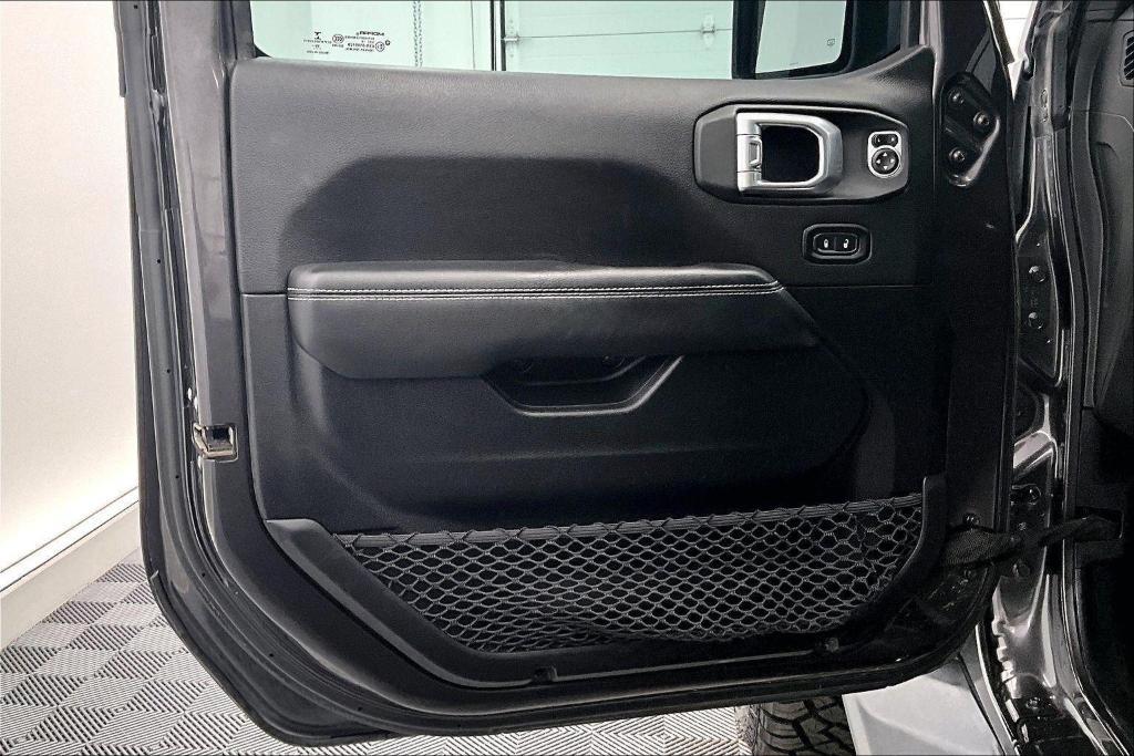 used 2020 Jeep Gladiator car, priced at $27,995