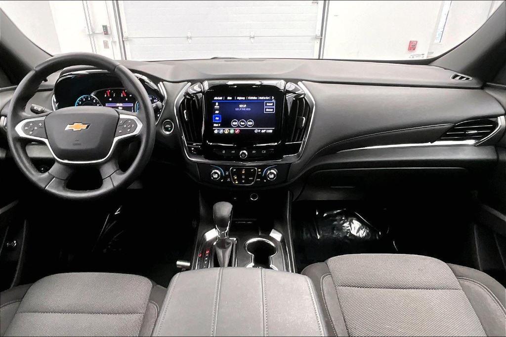 used 2023 Chevrolet Traverse car, priced at $32,992