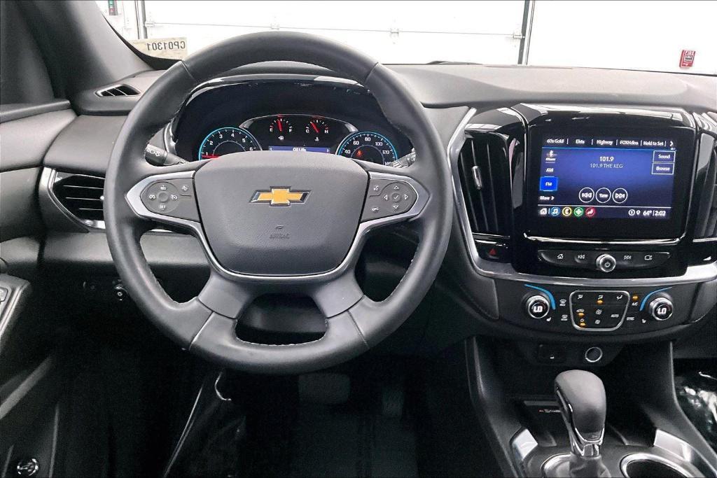 used 2023 Chevrolet Traverse car, priced at $32,992