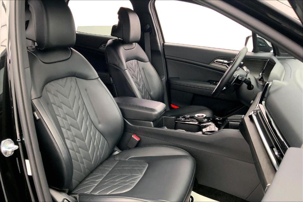 used 2023 Kia Sportage Plug-In Hybrid car, priced at $31,000