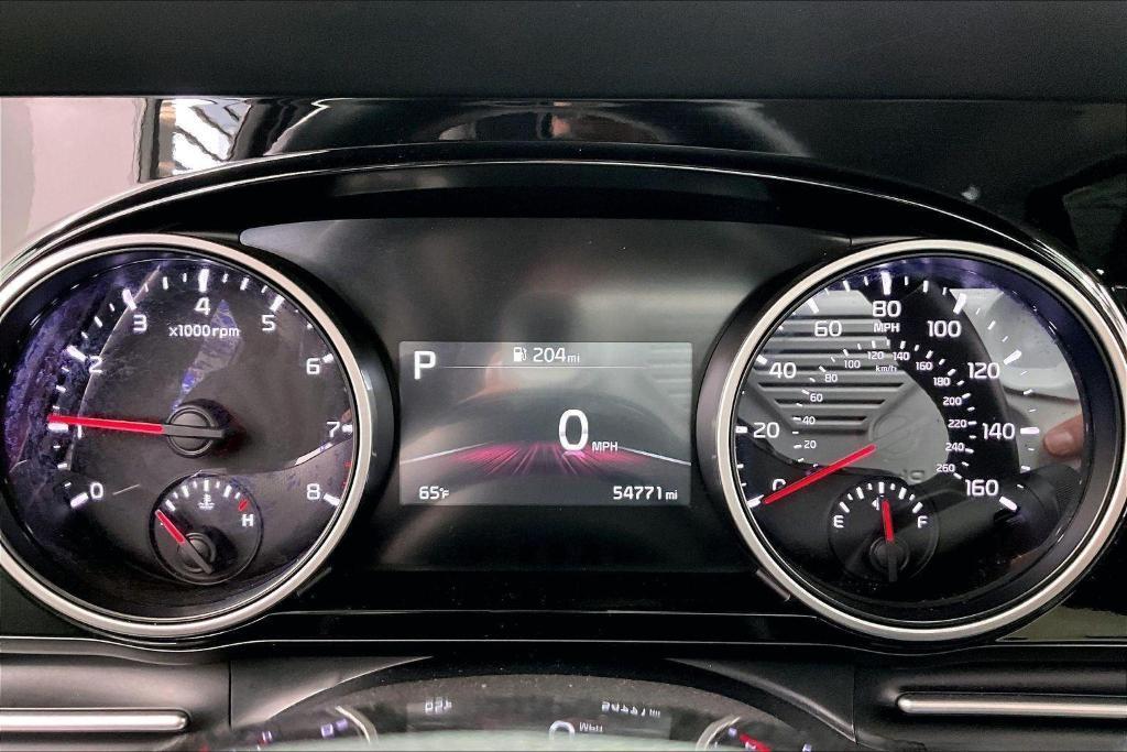 used 2024 Kia Carnival car, priced at $33,000