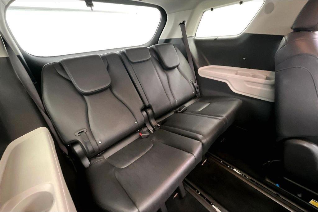 used 2024 Kia Carnival car, priced at $33,000