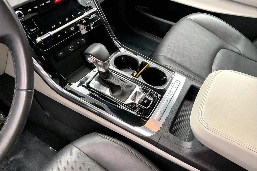 used 2024 Kia Carnival car, priced at $33,000