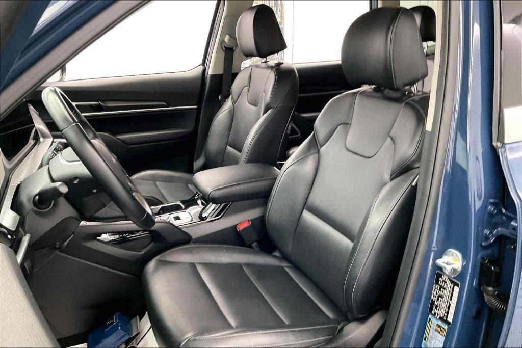 used 2023 Kia Telluride car, priced at $33,500