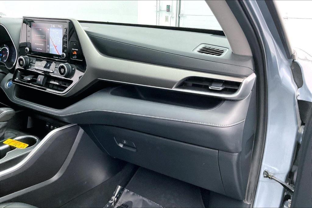 used 2021 Toyota Highlander Hybrid car, priced at $36,000
