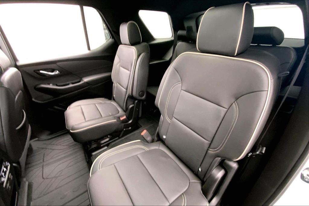 used 2023 Chevrolet Traverse car, priced at $39,995