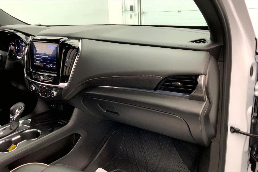 used 2023 Chevrolet Traverse car, priced at $39,995