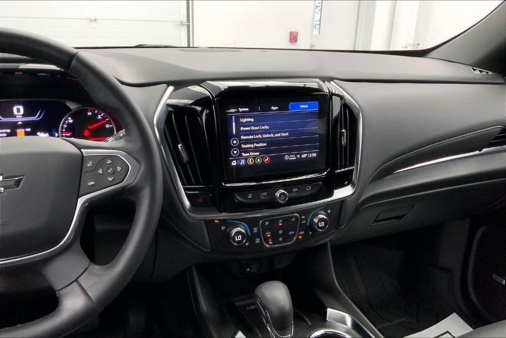 used 2023 Chevrolet Traverse car, priced at $39,995