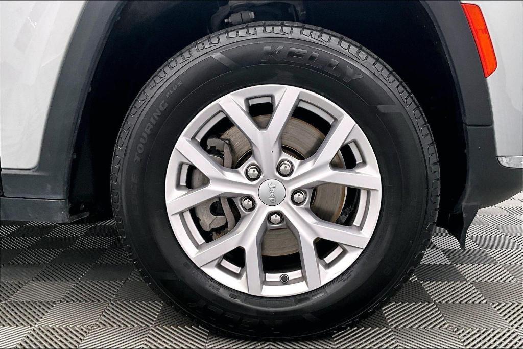 used 2021 Jeep Grand Cherokee L car, priced at $30,980