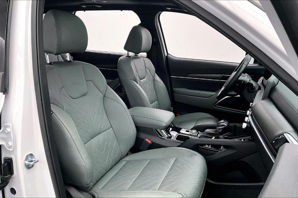used 2024 Kia Telluride car, priced at $46,500