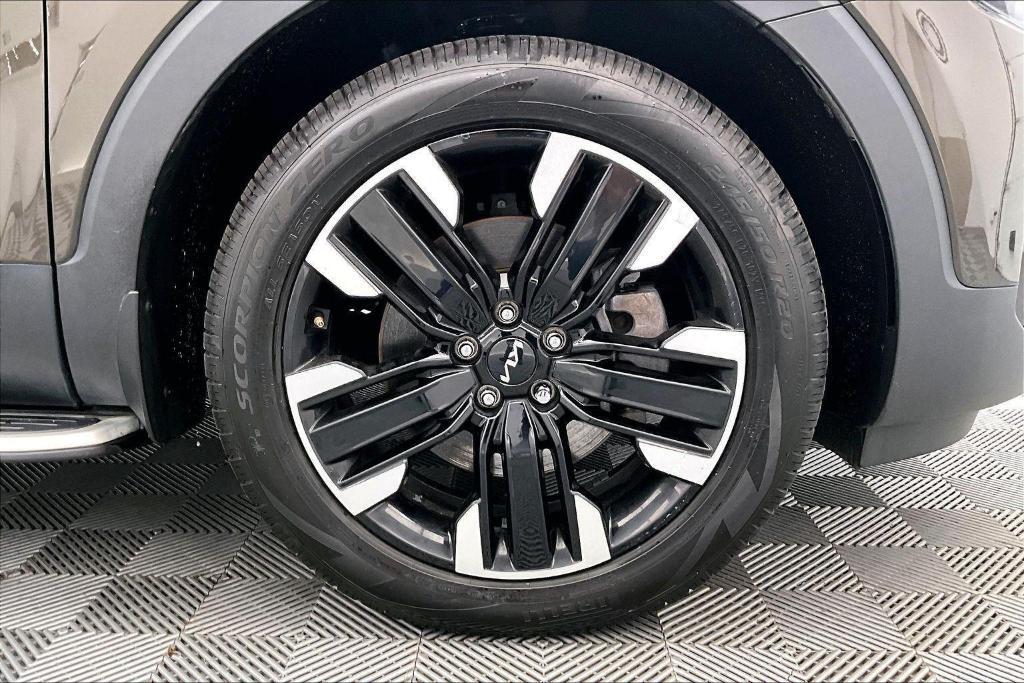 used 2024 Kia Telluride car, priced at $41,500