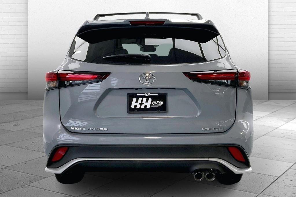 used 2025 Toyota Highlander car, priced at $50,000