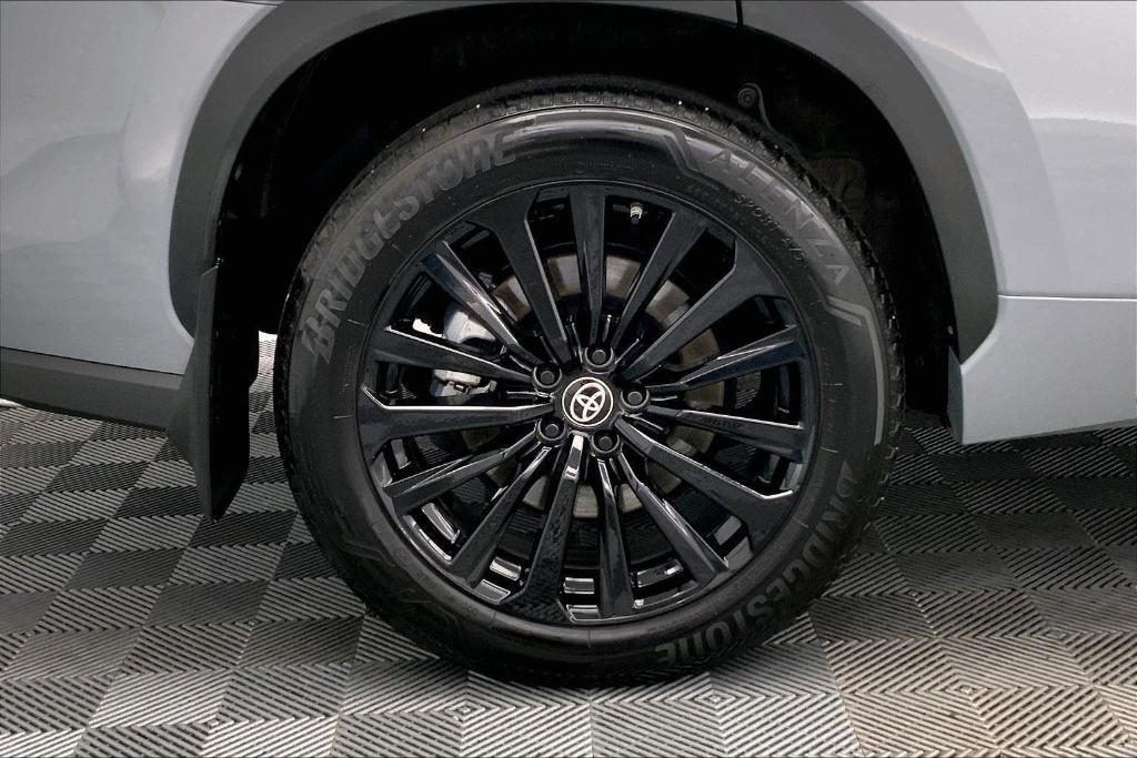 used 2025 Toyota Highlander car, priced at $50,000