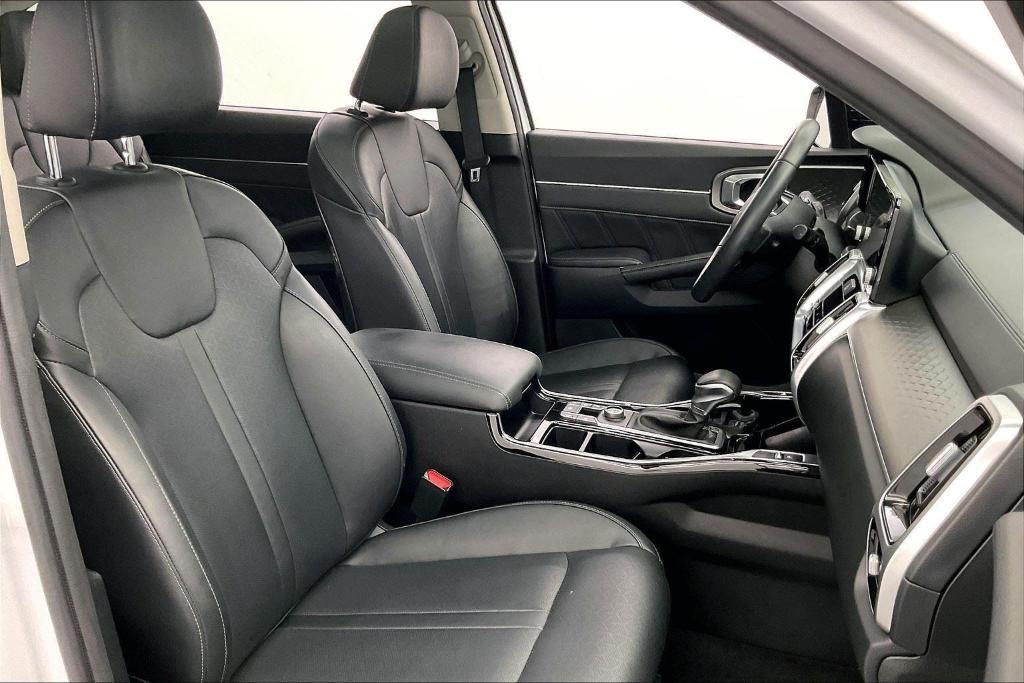 used 2022 Kia Sorento car, priced at $32,500