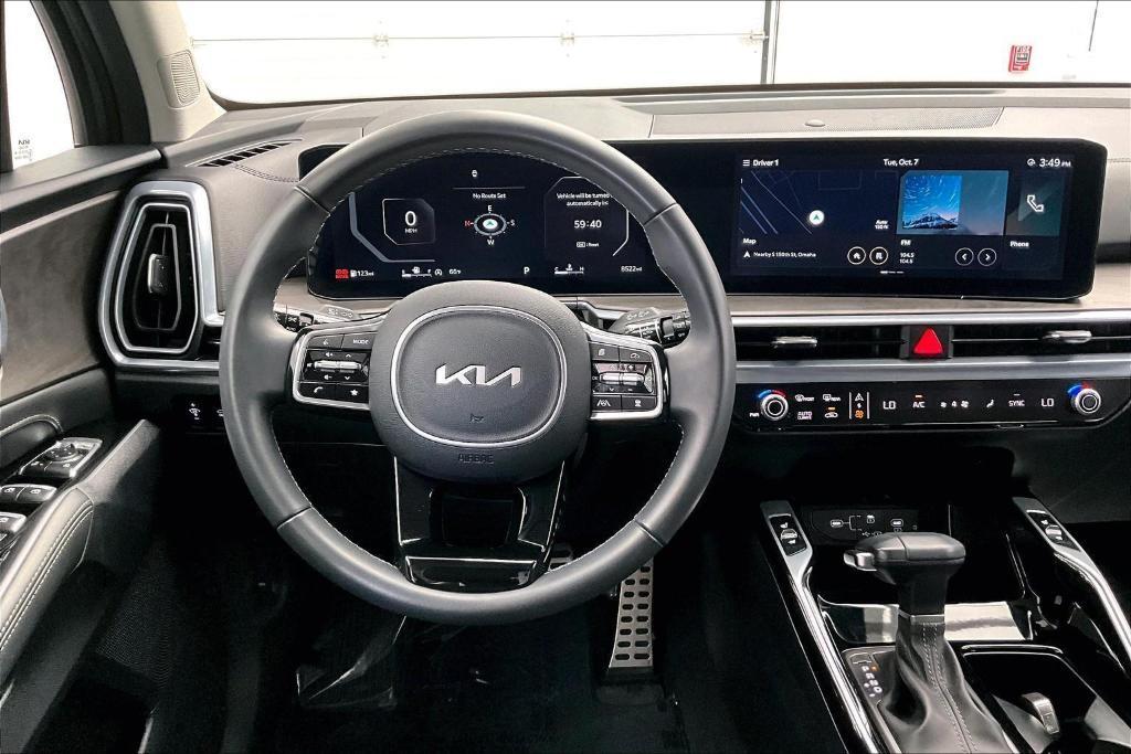 used 2025 Kia Sorento car, priced at $38,500
