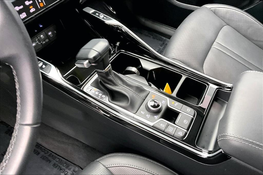 used 2025 Kia Sorento car, priced at $38,500