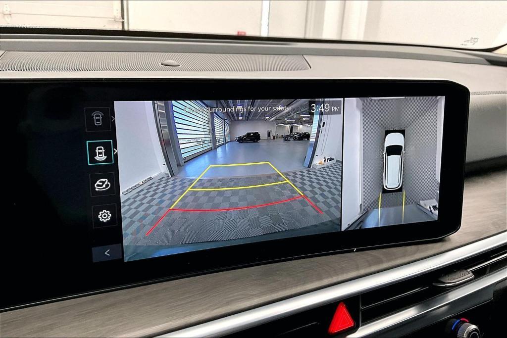 used 2025 Kia Sorento car, priced at $38,500