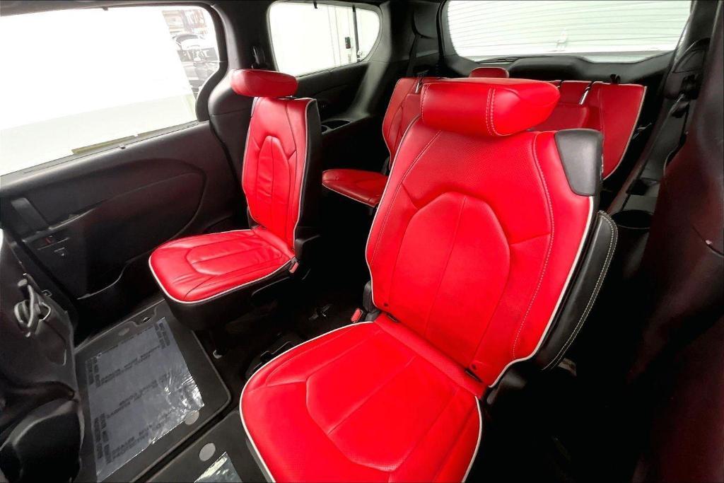used 2020 Chrysler Pacifica car, priced at $21,400