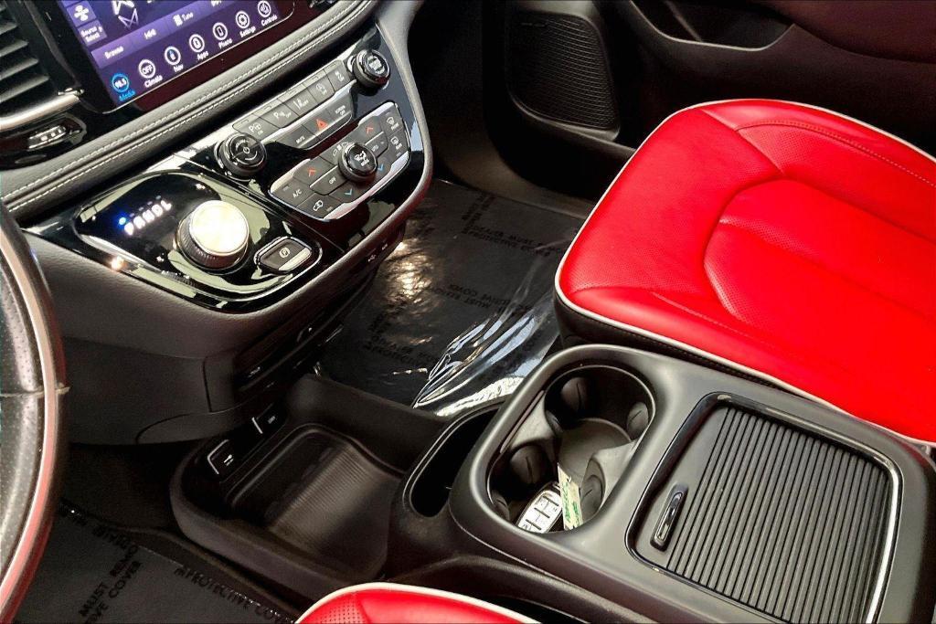 used 2020 Chrysler Pacifica car, priced at $21,400