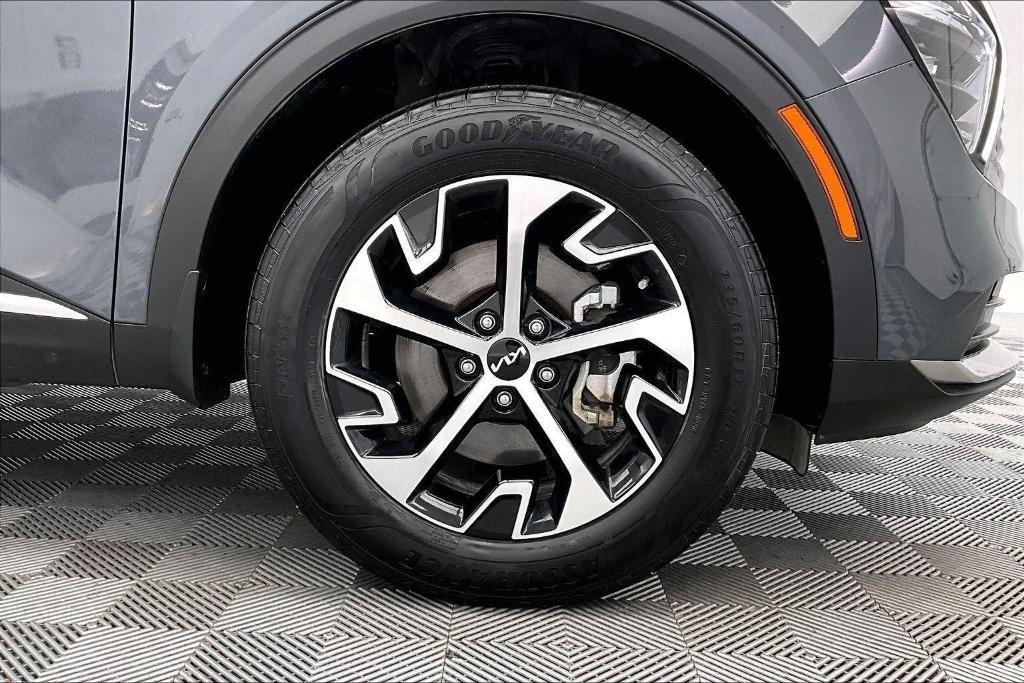 used 2023 Kia Sportage Hybrid car, priced at $28,500