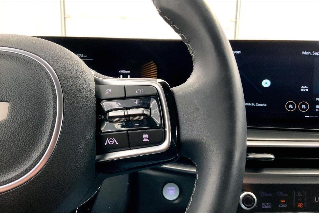 used 2025 Kia Sorento car, priced at $37,000