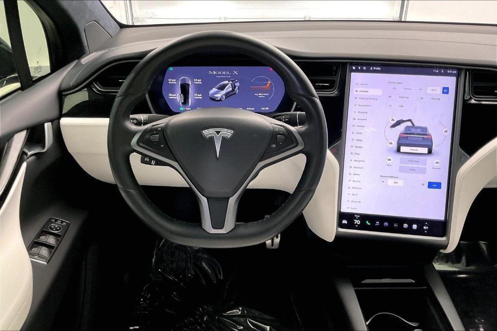 used 2020 Tesla Model X car, priced at $35,000