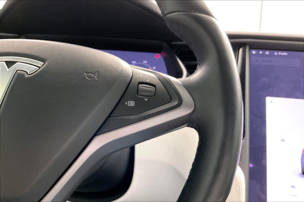 used 2020 Tesla Model X car, priced at $35,000