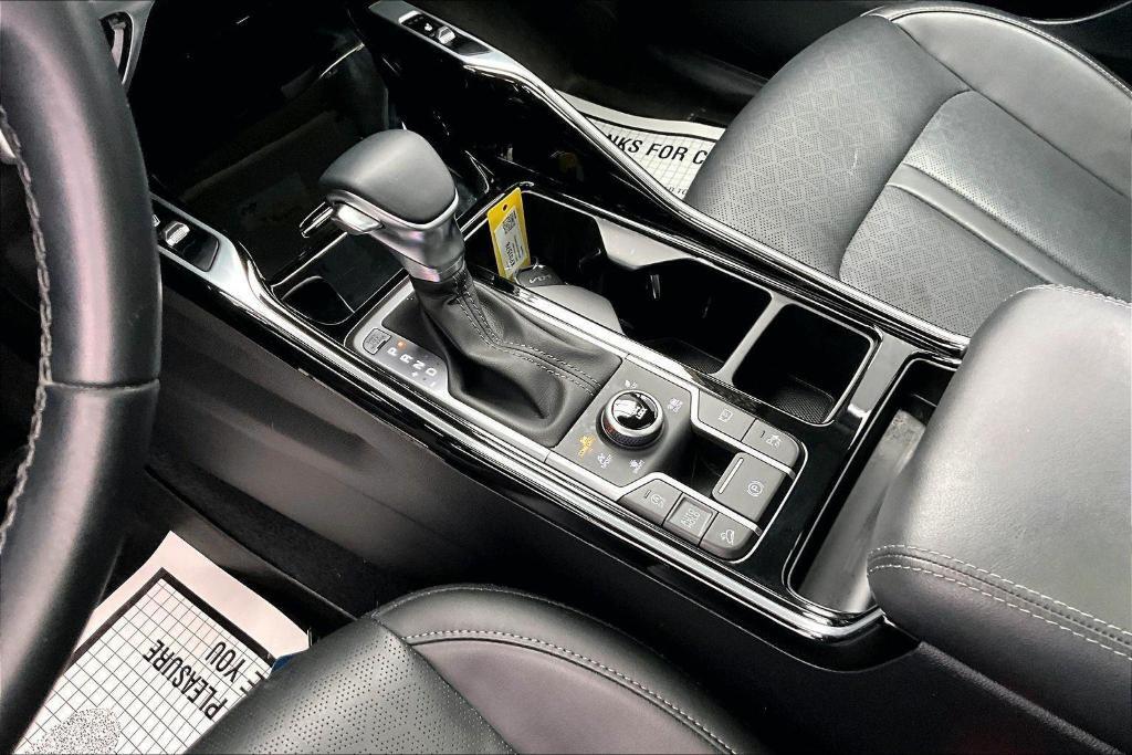 used 2023 Kia Sorento car, priced at $33,500