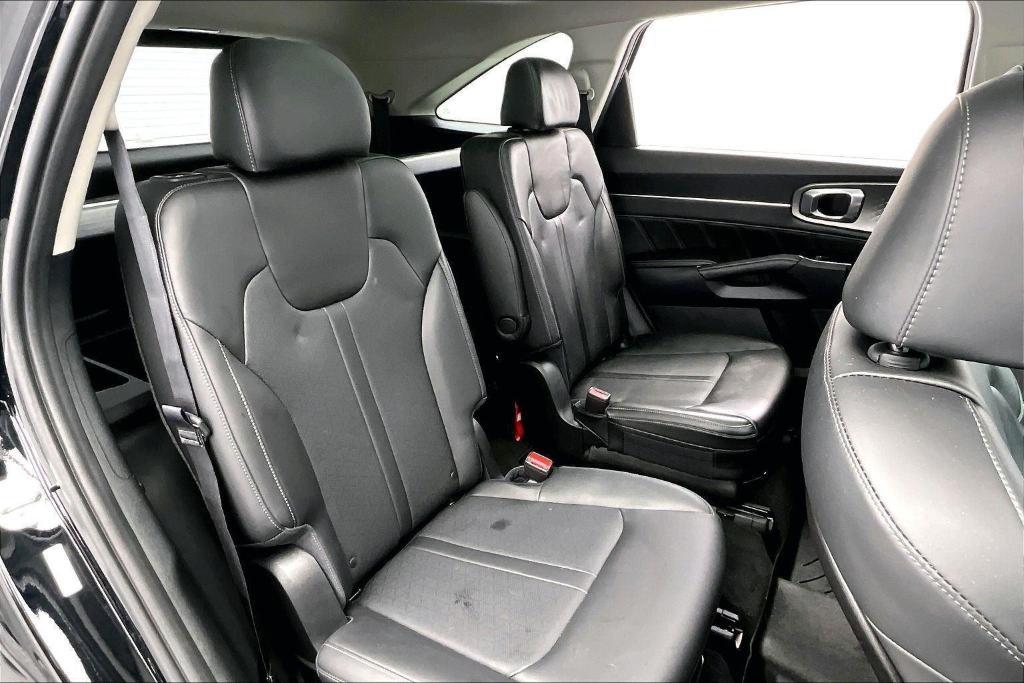 used 2023 Kia Sorento car, priced at $33,500