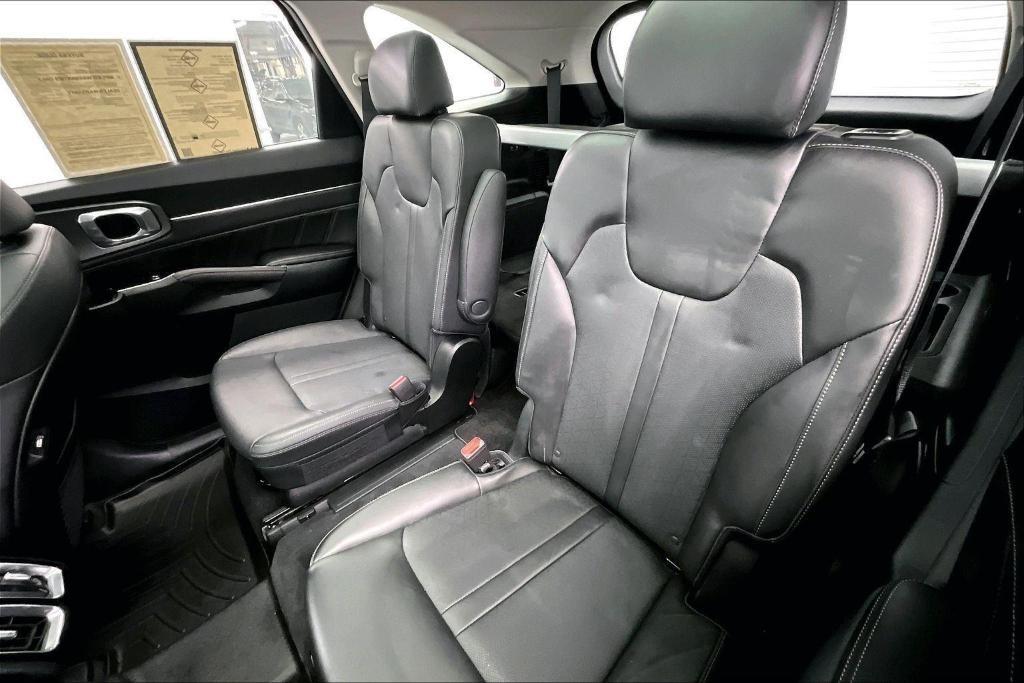 used 2023 Kia Sorento car, priced at $33,500