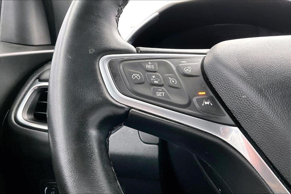 used 2023 Chevrolet Equinox car, priced at $24,488